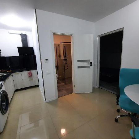 דירות בראשוב House Side By Side מראה חיצוני תמונה