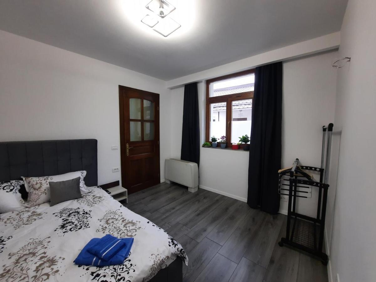 דירות בראשוב House Side By Side מראה חיצוני תמונה