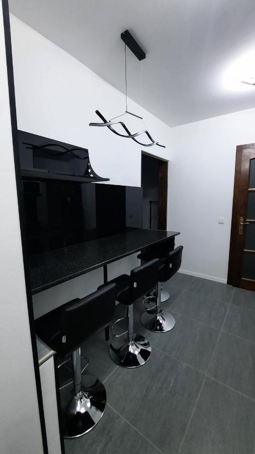 דירות בראשוב House Side By Side מראה חיצוני תמונה