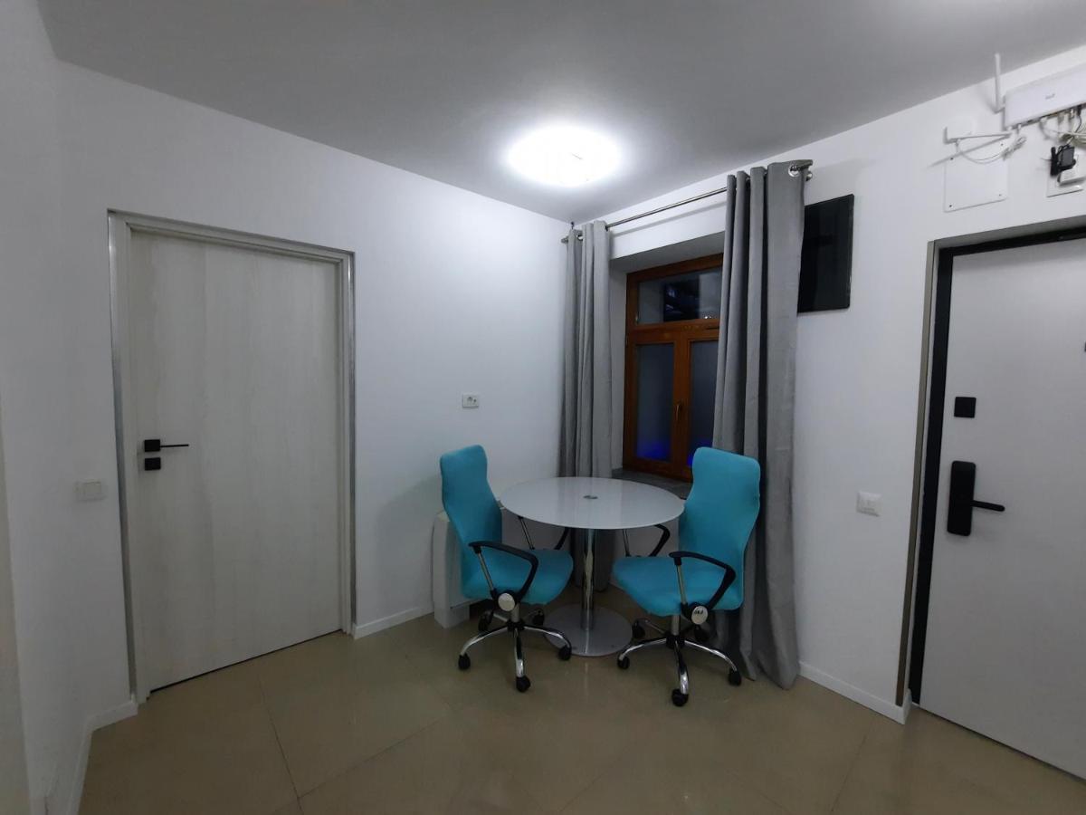 דירות בראשוב House Side By Side מראה חיצוני תמונה