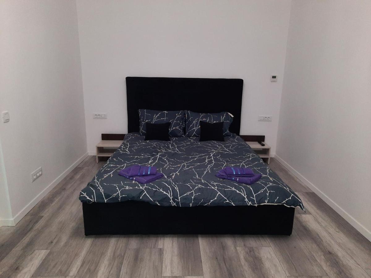 דירות בראשוב House Side By Side מראה חיצוני תמונה
