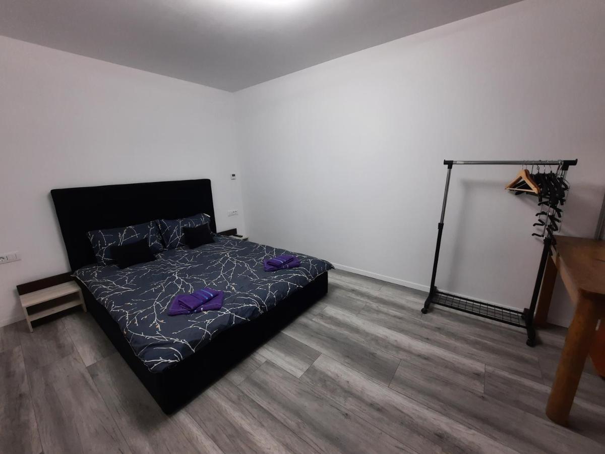 דירות בראשוב House Side By Side מראה חיצוני תמונה